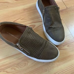 Slip on shoes
